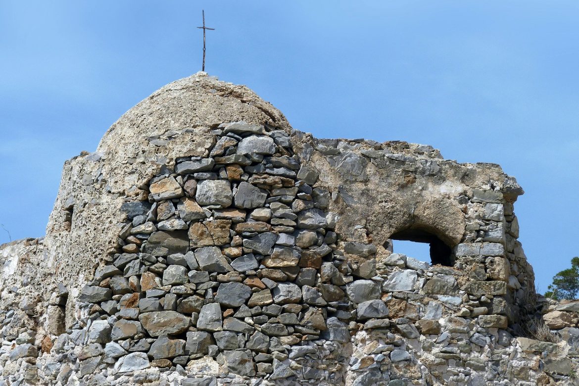 pexels-atypeek-5666270