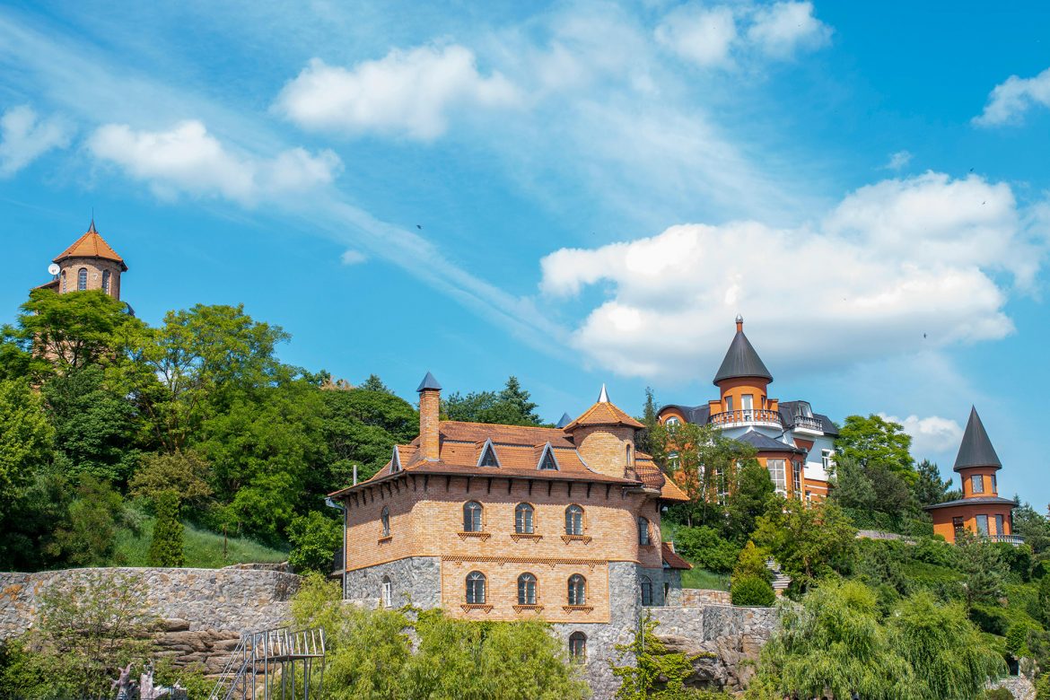 pexels-mrborys-7987063